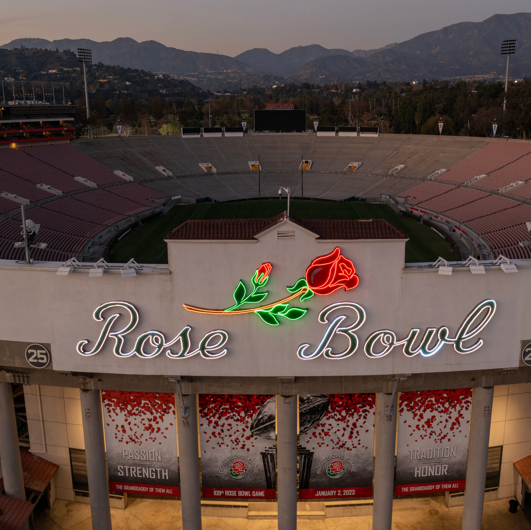 Rose Bowl with a mountain in the background